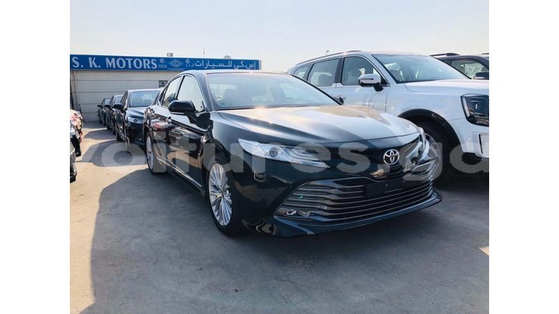 Big with watermark toyota camry estuary import dubai 6816