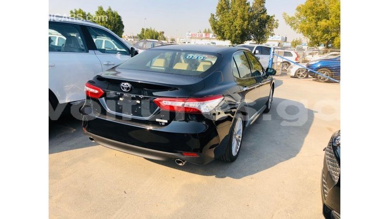 Big with watermark toyota camry estuary import dubai 6816