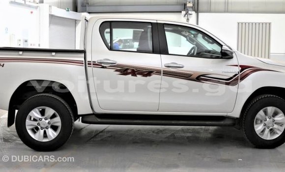 Acheter Import Voiture Toyota Hilux Blanc à Import - Dubai, Estuaire Acheter Import Voiture Toyota Hilux Blanc à Import - Dubai, Estuaire