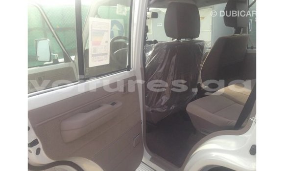 Buy Import Toyota Land Cruiser White Car in Import - Dubai in Estuary Buy Import Toyota Land Cruiser White Car in Import - Dubai in Estuary