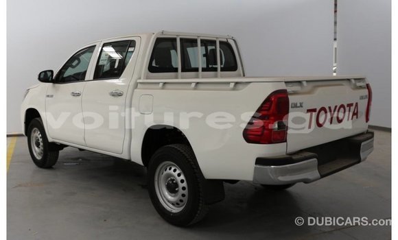 Acheter Import Voiture Toyota Hilux Blanc à Import - Dubai, Estuaire Acheter Import Voiture Toyota Hilux Blanc à Import - Dubai, Estuaire