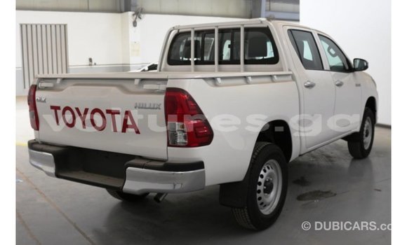 Acheter Import Voiture Toyota Hilux Blanc à Import - Dubai, Estuaire Acheter Import Voiture Toyota Hilux Blanc à Import - Dubai, Estuaire