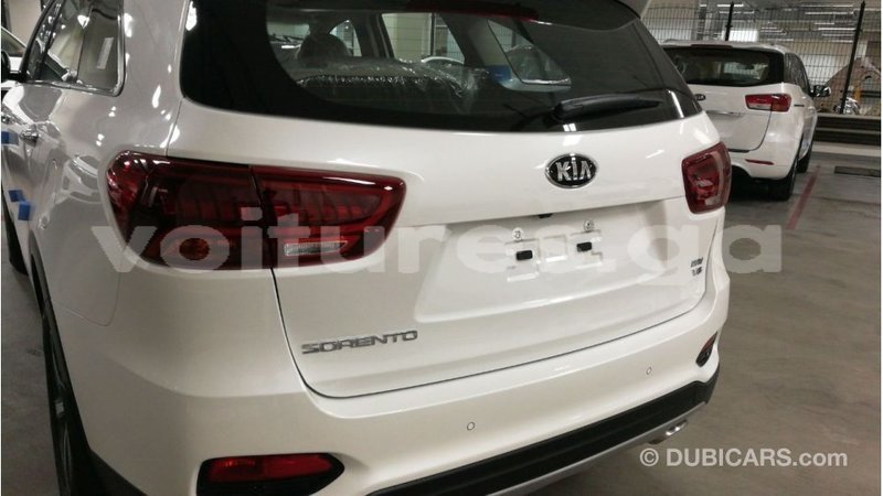 Big with watermark kia sorento estuary import dubai 6823