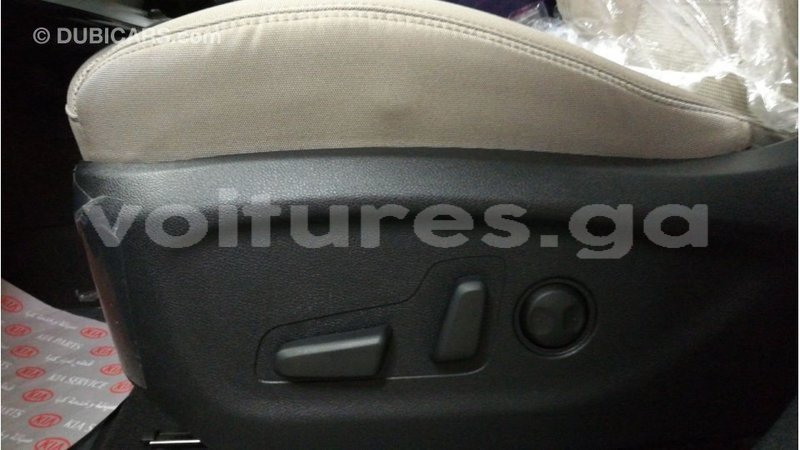 Big with watermark kia sorento estuary import dubai 6823