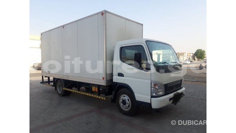 Big with watermark mitsubishi i estuary import dubai 6827