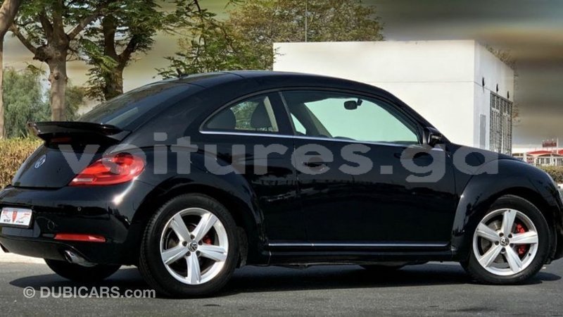 Big with watermark volkswagen beetle estuary import dubai 6828