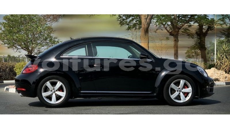 Big with watermark volkswagen beetle estuary import dubai 6828