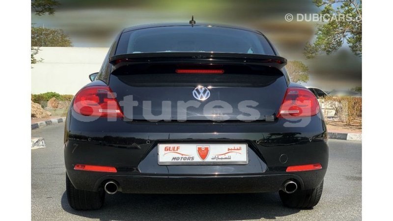 Big with watermark volkswagen beetle estuary import dubai 6828