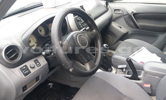 Acheter Occasion Voiture Toyota RAV4 Gris à Libreville, Estuaire Acheter Occasion Voiture Toyota RAV4 Gris à Libreville, Estuaire