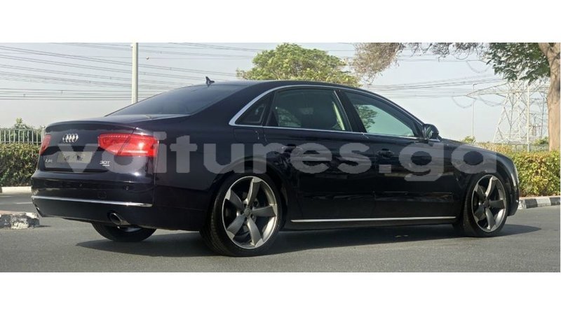 Big with watermark audi a8 estuary import dubai 6838