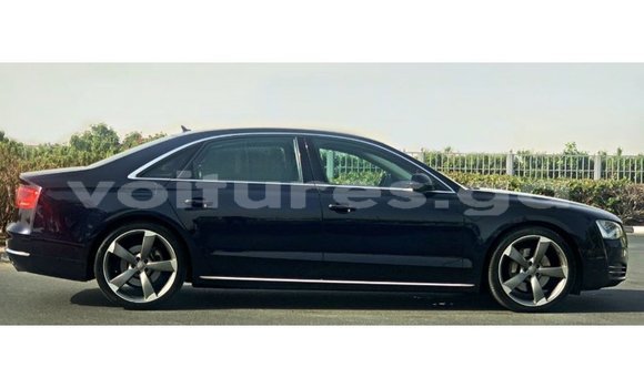 Acheter Import Voiture Audi A8 Bleu à Import - Dubai, Estuaire Acheter Import Voiture Audi A8 Bleu à Import - Dubai, Estuaire