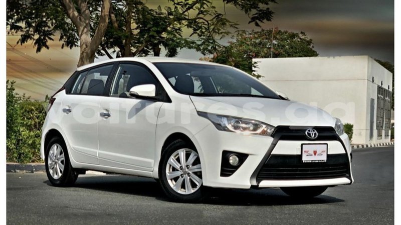 Big with watermark toyota yaris estuary import dubai 6840