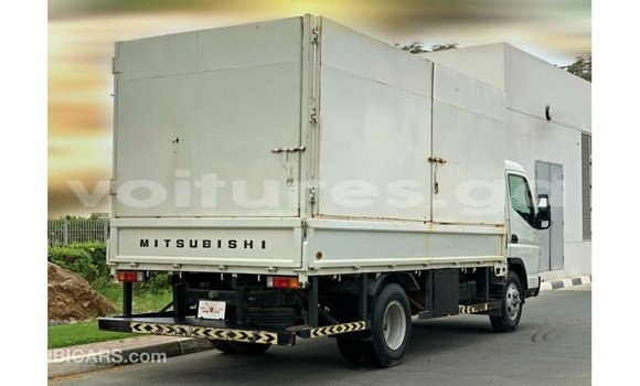 Acheter Import Utilitaire Mitsubishi L400 Blanc à Import - Dubai, Estuaire Acheter Import Utilitaire Mitsubishi L400 Blanc à Import - Dubai, Estuaire