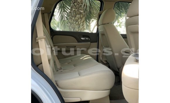 Acheter Import Voiture Chevrolet Tahoe Blanc à Import - Dubai, Estuaire Acheter Import Voiture Chevrolet Tahoe Blanc à Import - Dubai, Estuaire