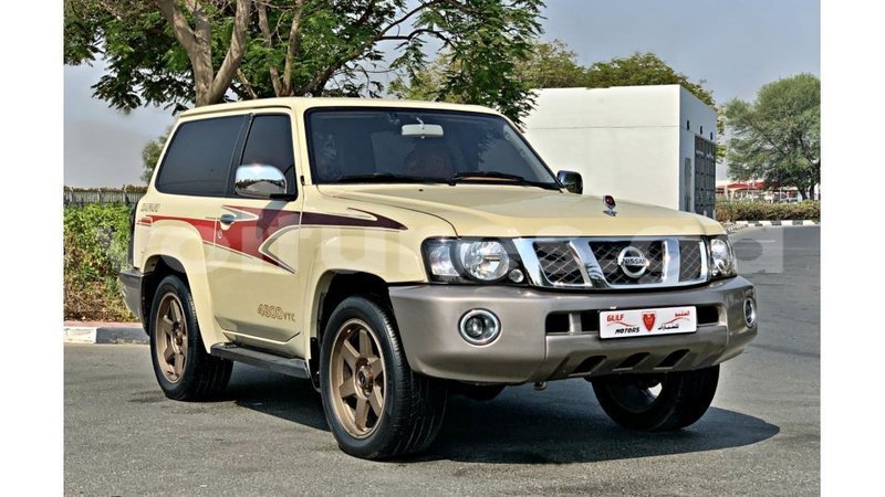 Big with watermark nissan safari estuary import dubai 6847