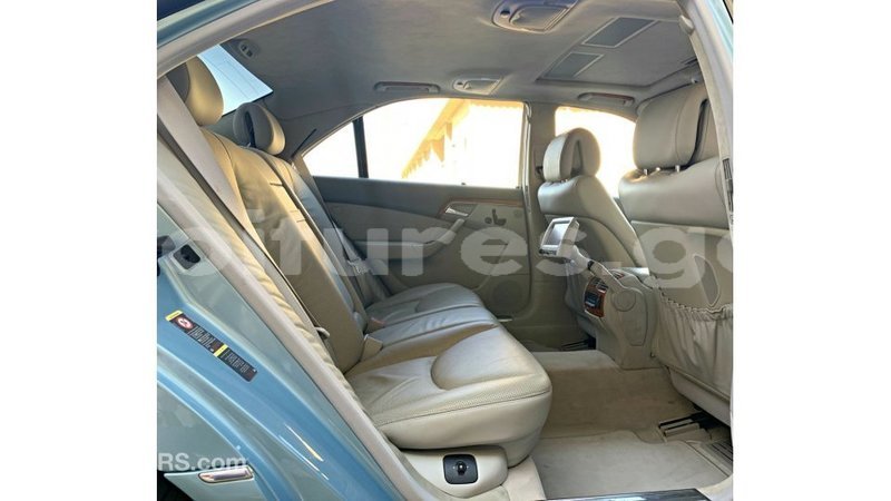 Big with watermark mercedes benz 200 estuary import dubai 6848