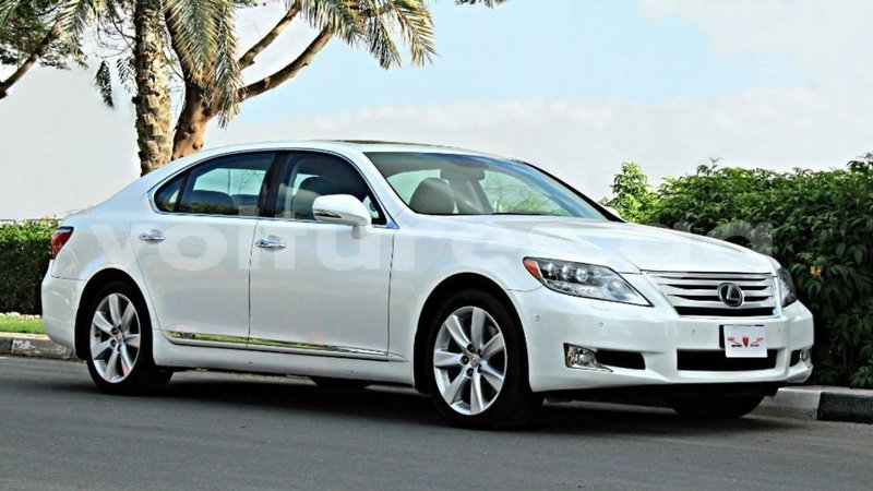 Big with watermark lexus ls estuary import dubai 6849