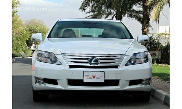 Sayi Imported Lexus LS White Mota in Import - Dubai a estuary Sayi Imported Lexus LS White Mota in Import - Dubai a estuary
