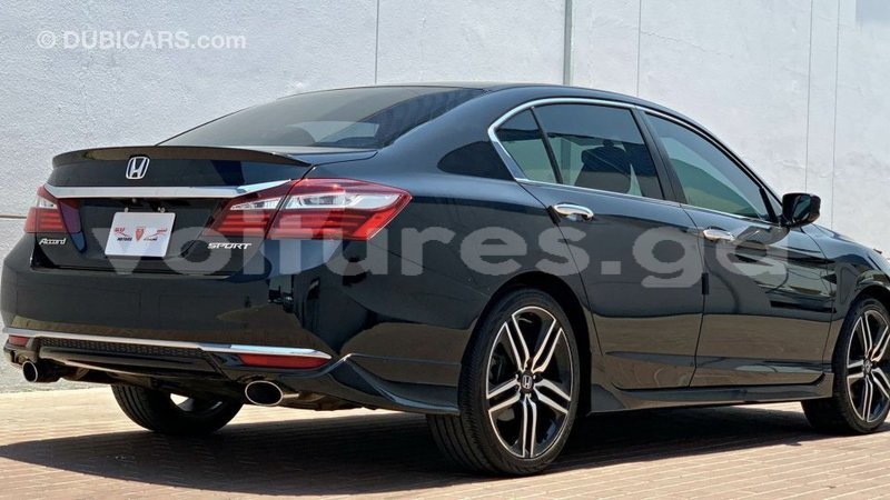 Big with watermark honda accord estuary import dubai 6852