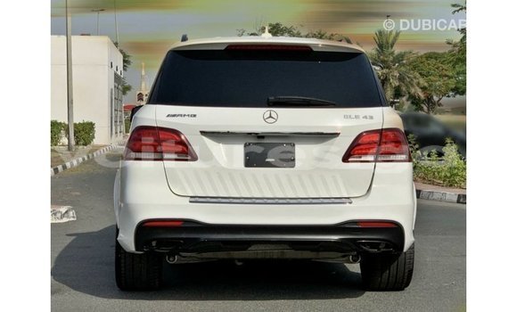 Acheter Import Voiture Mercedes-Benz GLE Blanc à Import - Dubai, Estuaire Acheter Import Voiture Mercedes-Benz GLE Blanc à Import - Dubai, Estuaire