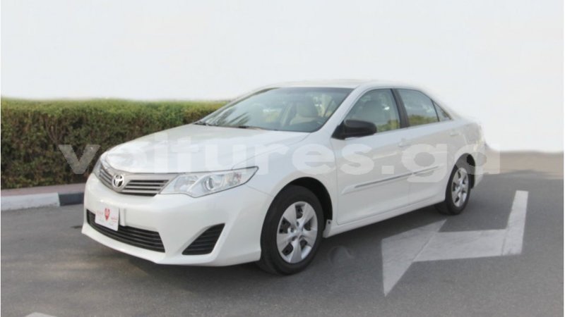 Big with watermark toyota camry estuary import dubai 6855