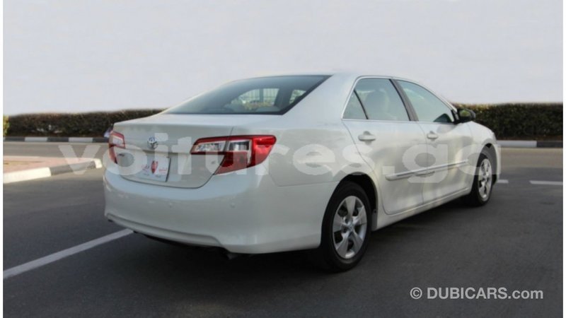 Big with watermark toyota camry estuary import dubai 6855