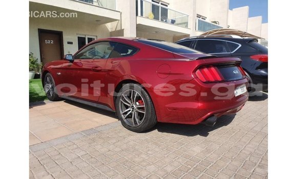 Acheter Import Voiture Ford Mustang Rouge à Import - Dubai, Estuaire Acheter Import Voiture Ford Mustang Rouge à Import - Dubai, Estuaire