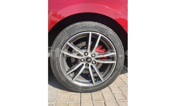 Acheter Import Voiture Ford Mustang Rouge à Import - Dubai, Estuaire Acheter Import Voiture Ford Mustang Rouge à Import - Dubai, Estuaire