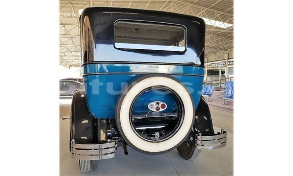 Acheter Import Voiture Buick Electra Bleu à Import - Dubai, Estuaire Acheter Import Voiture Buick Electra Bleu à Import - Dubai, Estuaire