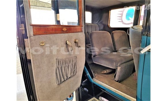 Acheter Import Voiture Buick Electra Bleu à Import - Dubai, Estuaire Acheter Import Voiture Buick Electra Bleu à Import - Dubai, Estuaire