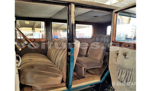 Acheter Import Voiture Buick Electra Bleu à Import - Dubai, Estuaire Acheter Import Voiture Buick Electra Bleu à Import - Dubai, Estuaire