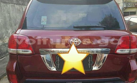 Acheter Occasion Voiture Toyota Land Cruiser Rouge à Libreville, Estuaire Acheter Occasion Voiture Toyota Land Cruiser Rouge à Libreville, Estuaire