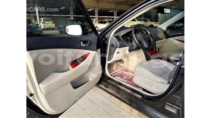 Big with watermark lexus es estuary import dubai 6859