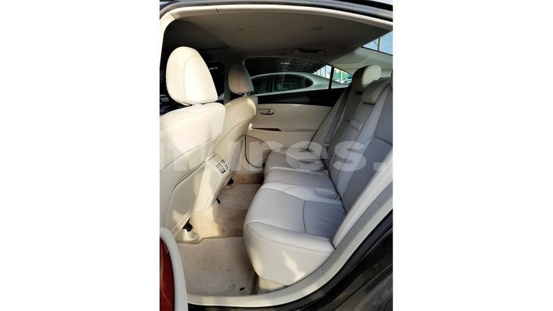 Big with watermark lexus es estuary import dubai 6859