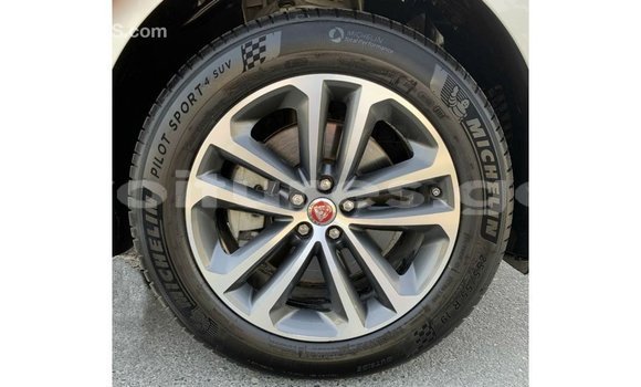 Acheter Import Voiture Jaguar F-Pace Blanc à Import - Dubai, Estuaire Acheter Import Voiture Jaguar F-Pace Blanc à Import - Dubai, Estuaire