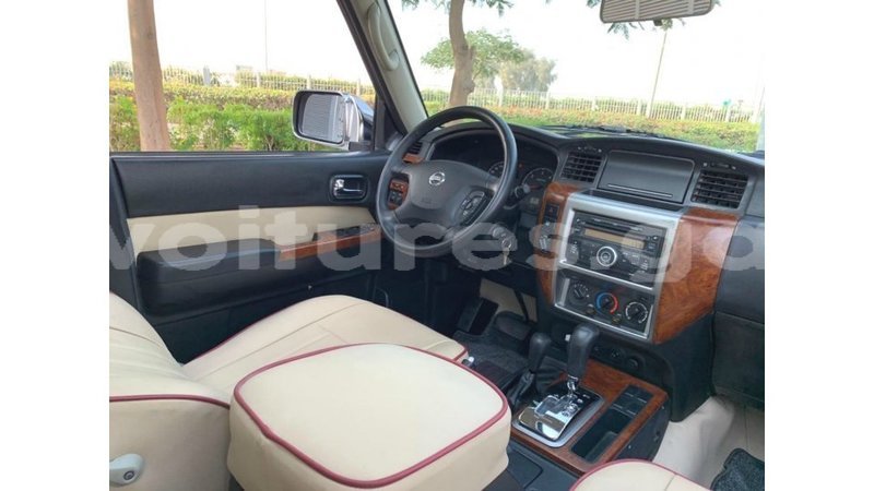 Big with watermark nissan safari estuary import dubai 6871