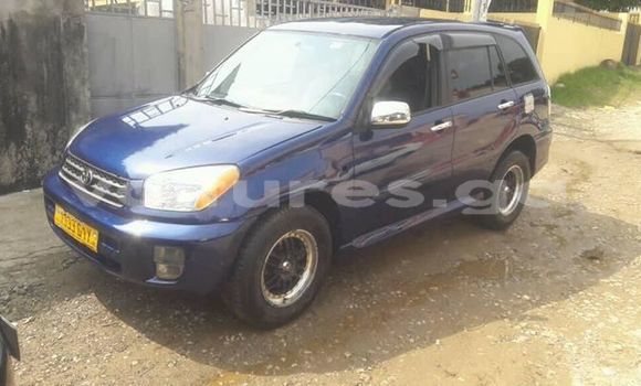 Acheter Occasion Voiture Toyota RAV4 Bleu à Libreville, Estuaire Acheter Occasion Voiture Toyota RAV4 Bleu à Libreville, Estuaire