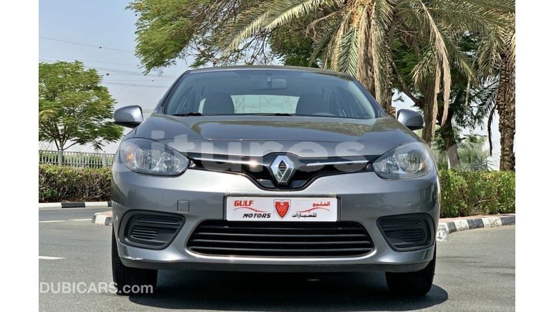 Big with watermark renault fluence estuary import dubai 6879