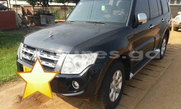 Acheter Occasion Voiture Mitsubishi Pajero Noir à Libreville, Estuaire Acheter Occasion Voiture Mitsubishi Pajero Noir à Libreville, Estuaire