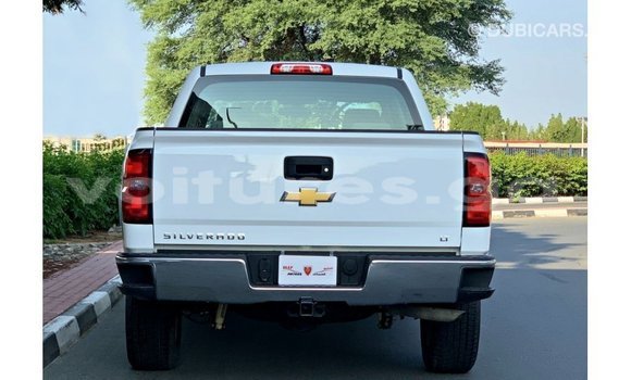 Acheter Import Voiture Chevrolet Silverado Blanc à Import - Dubai, Estuaire Acheter Import Voiture Chevrolet Silverado Blanc à Import - Dubai, Estuaire