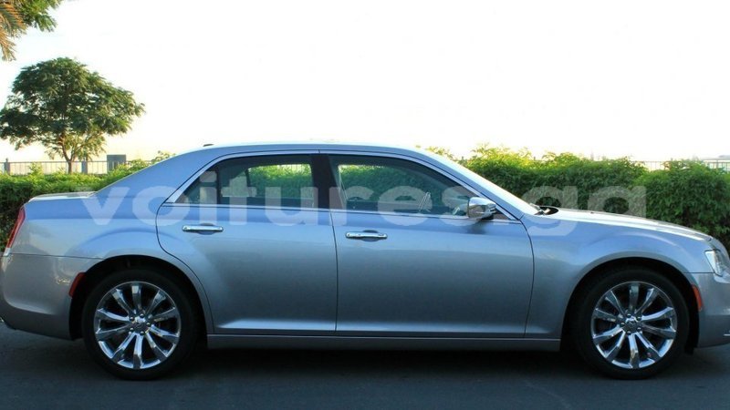 Big with watermark chrysler 300 estuary import dubai 6885