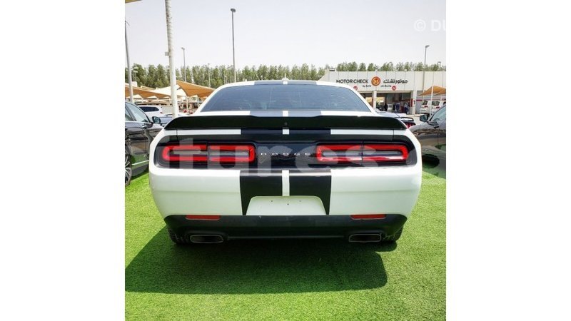 Big with watermark dodge challenger estuary import dubai 6886