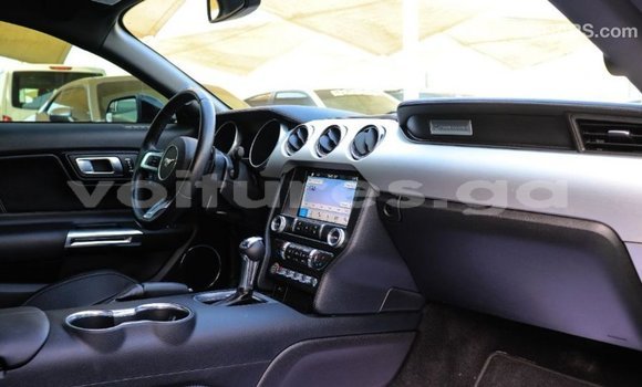 Acheter Import Voiture Ford Mustang Noir à Import - Dubai, Estuaire Acheter Import Voiture Ford Mustang Noir à Import - Dubai, Estuaire