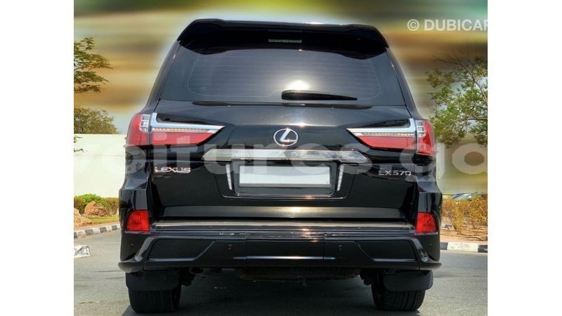 Big with watermark lexus lx estuary import dubai 6891