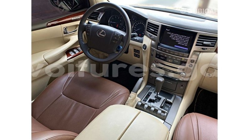 Big with watermark lexus lx estuary import dubai 6891