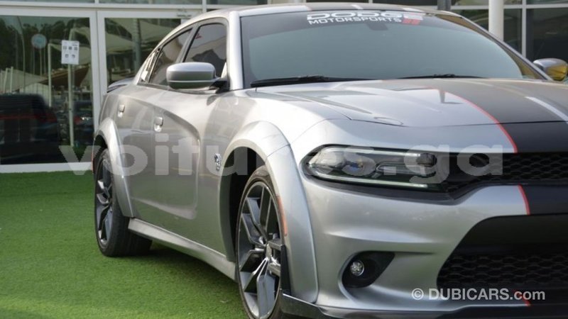 Big with watermark dodge charger estuary import dubai 6892