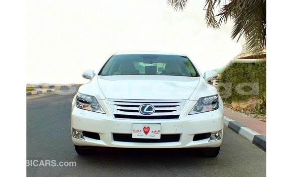 Acheter Import Voiture Lexus LS Blanc à Import - Dubai, Estuaire Acheter Import Voiture Lexus LS Blanc à Import - Dubai, Estuaire