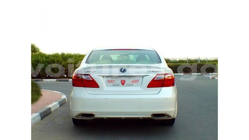 Big with watermark lexus ls estuary import dubai 6894