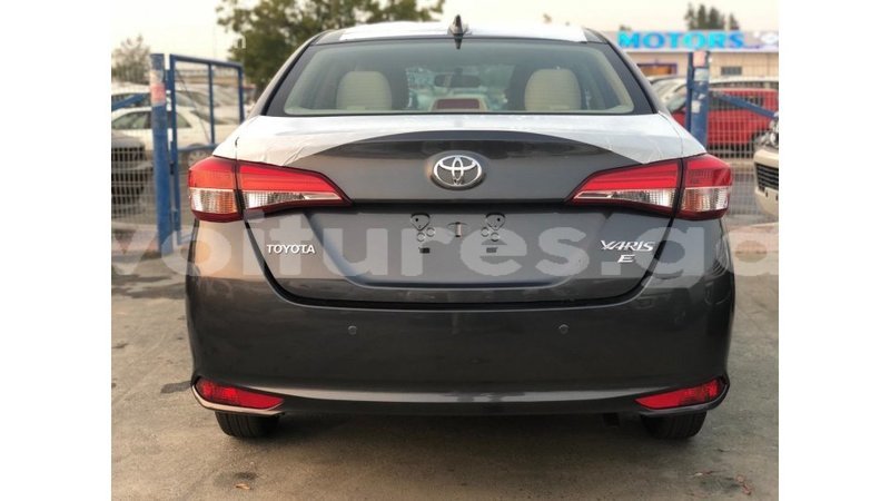 Big with watermark toyota da estuary import dubai 6895