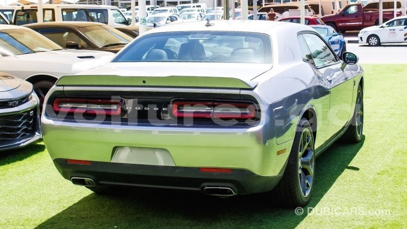 Big with watermark dodge challenger estuary import dubai 6896